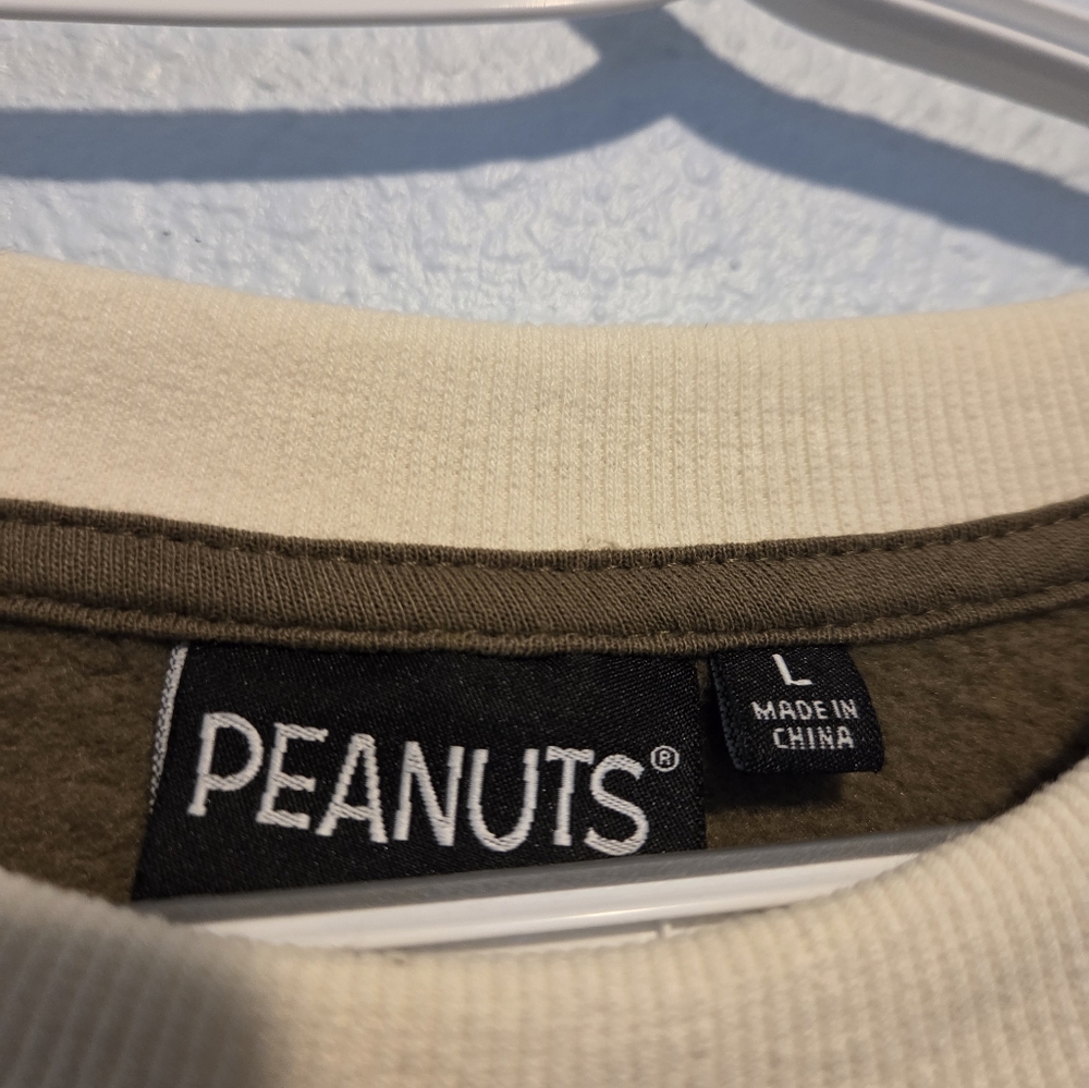 Peanuts Sweatshirt - Picture 3 of 3